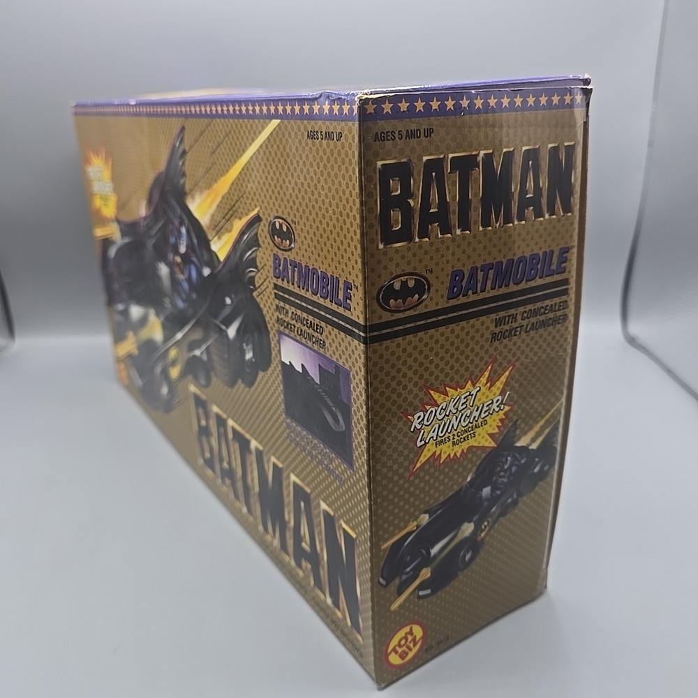 1989 Toy Biz Batman Batmobile w/ Rocket Launcher + Armor Cocoon & Box - Picture 15 of 16